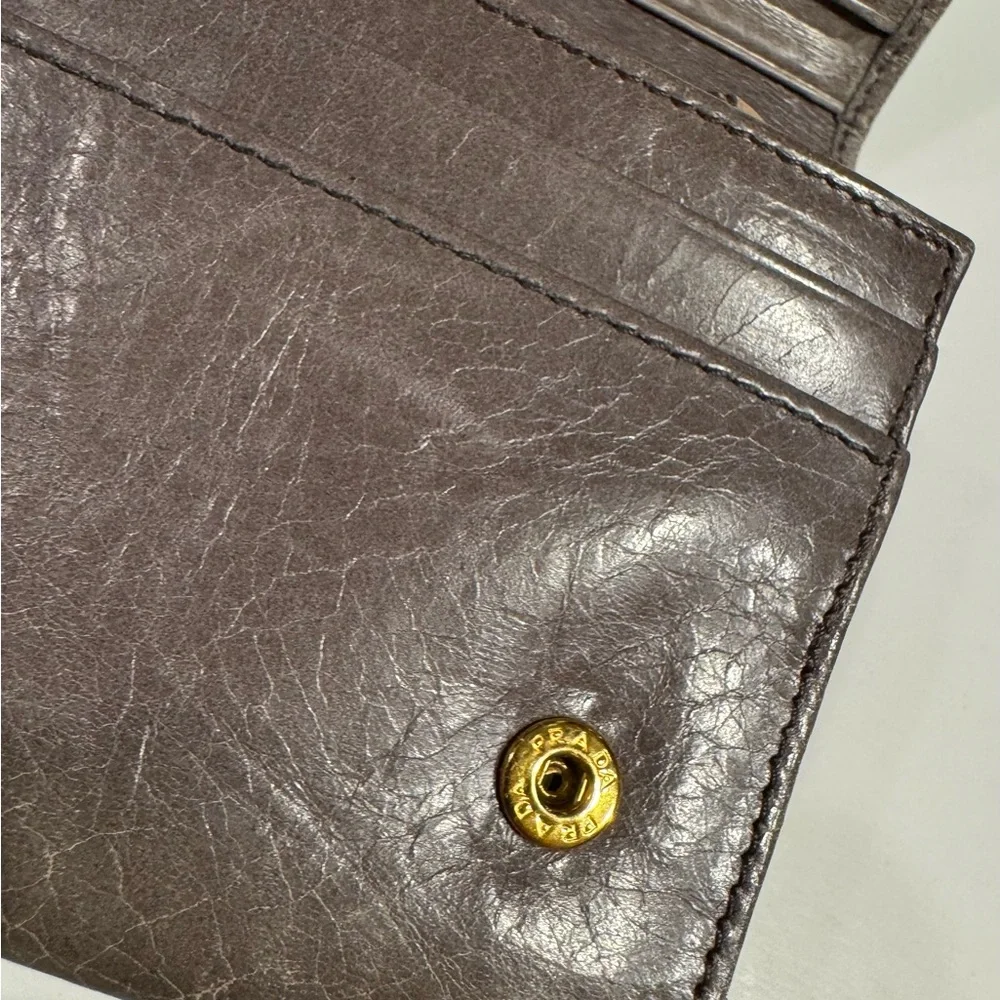 Prada distressed leather long wallet - Picture 10 of 11